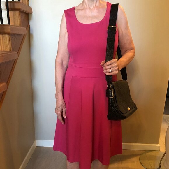 Burberry Authentic Luxury Leather Shoulder Bag Black w Gold Metal Hardware Sz OS - Picture 8 of 16